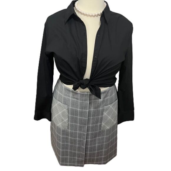 Gray Pin Stripe Check Front Pocket Skirt - 22/24W‎ - Picture 2 of 13